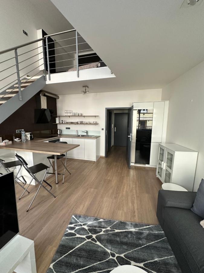 Apartments Palmovka ปราก ภายนอก รูปภาพ