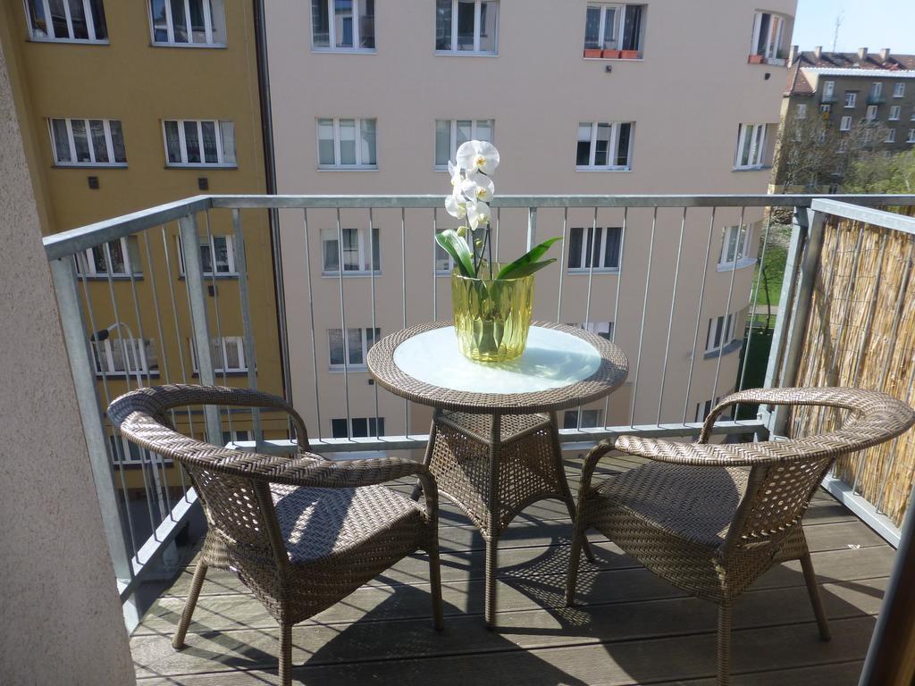 Apartments Palmovka ปราก ภายนอก รูปภาพ